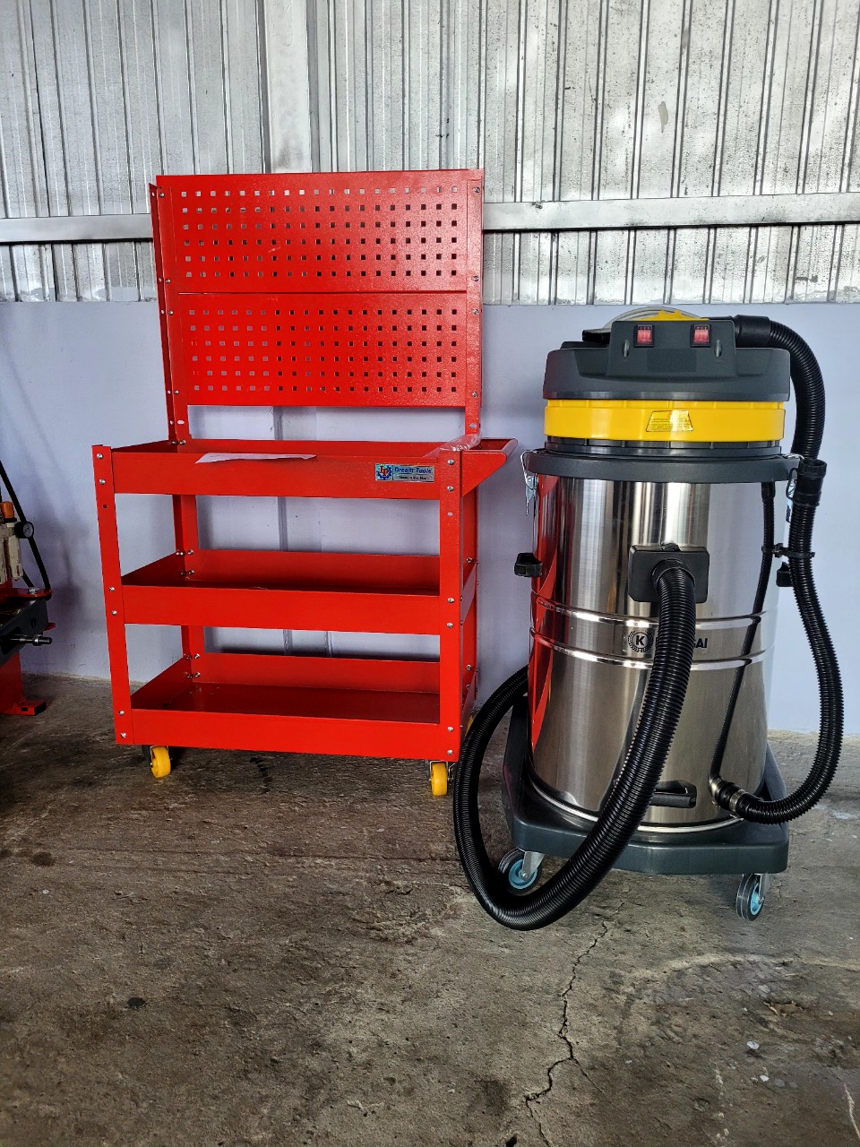 Hướng dẫn bạn chọn mua xe đẩy đựng đồ nghề hiệu quả