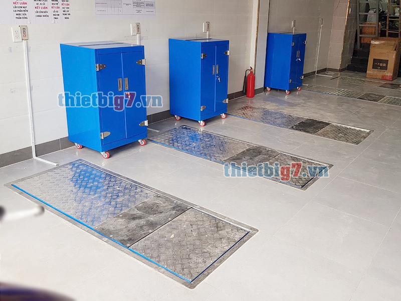 Đặc Điểm Nào Khiến Bạn Chọn Mua Bàn Nâng Sửa Xe Máy