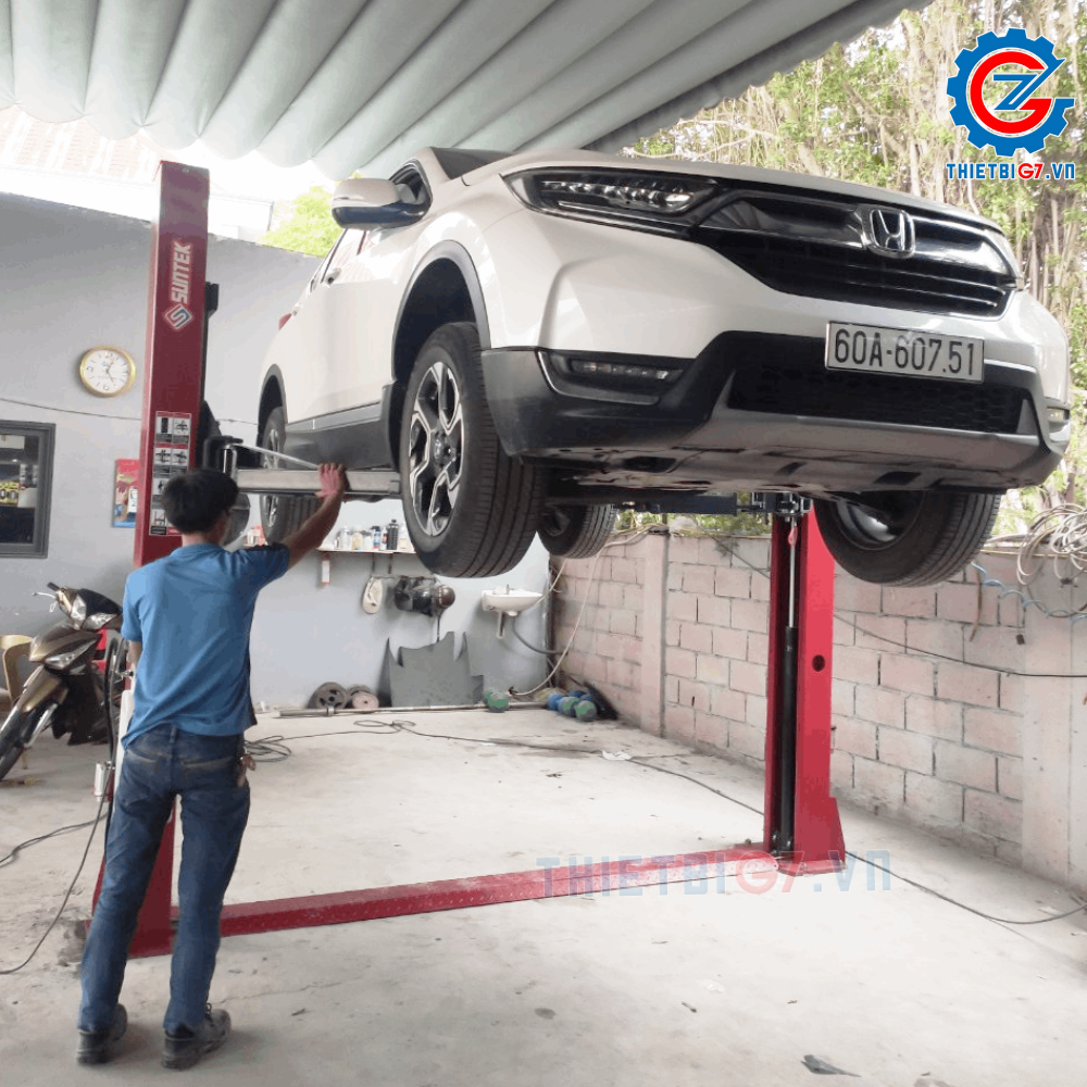 Cầu nâng ô tô 2 trụ cổng trên nên mua mới hay thanh lý?