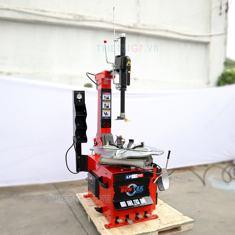 1 số chi tiết khi mua máy tháo vỏ xe ô tô bạn cần nắm bắt