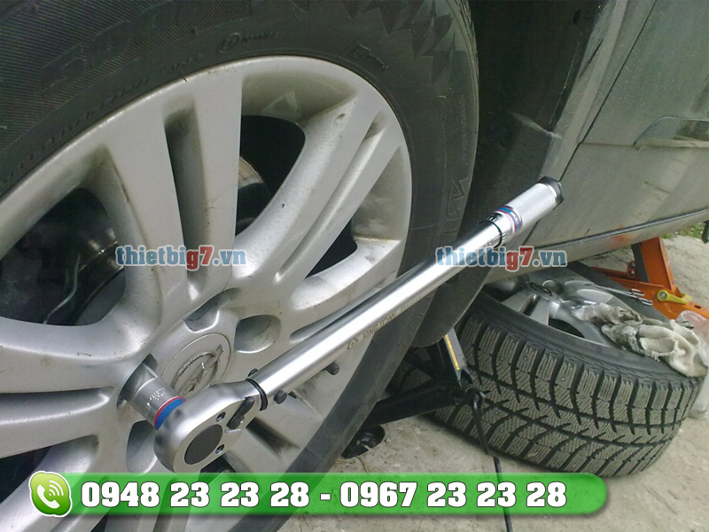 Chất lượng cờ lê lực Kingtony được đánh giá rất cao can-chinh-luc