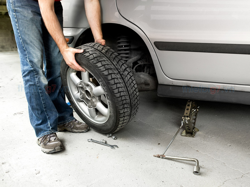 Mở tiệm vá lốp xe du lịch cần trang bị những gì?