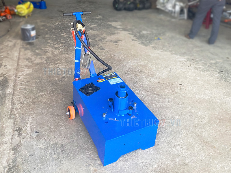 Máy tháo lốp xe tải khoonh ruột dùng khí nén có ty hổ trợ nâng lốp