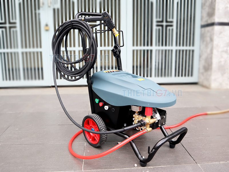 Máy xịt rửa áp cao KARO HB260