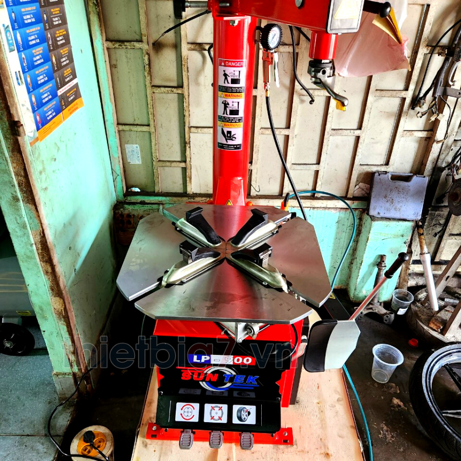 Tổng hợp các thông tin khi mua máy tháo vỏ xe du lịch