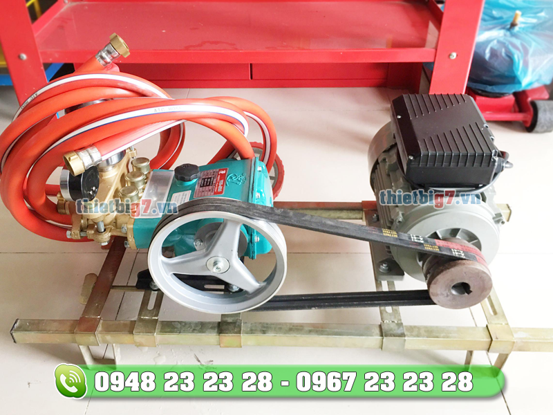 máy rửa xe dây đai