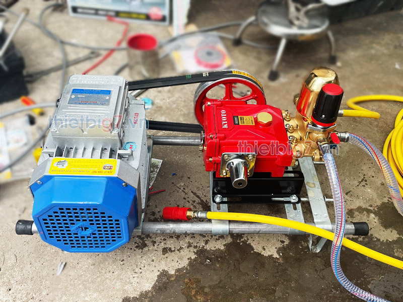 Máy rửa xe dây đai KYOTO 1HP