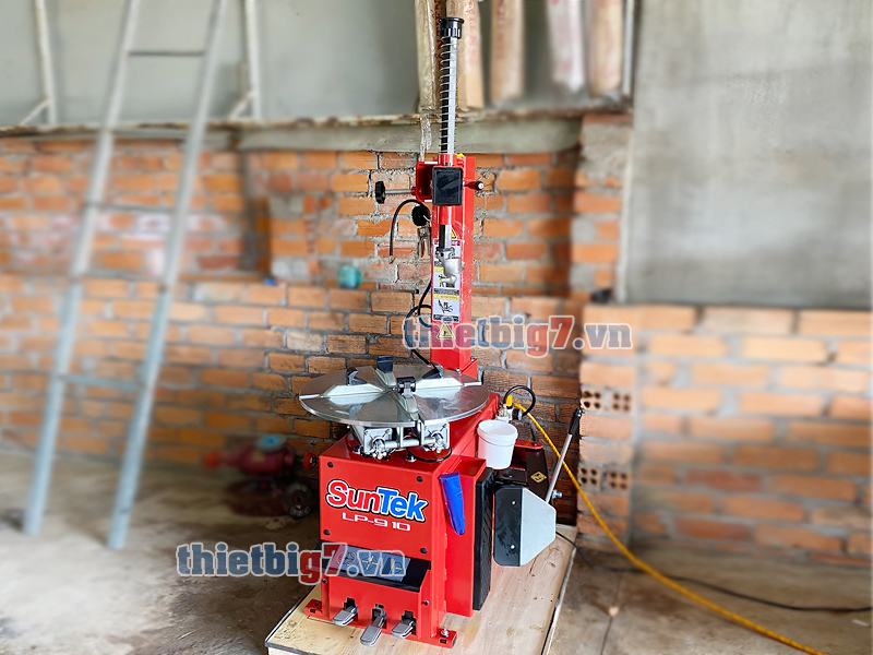 Thông tin về máy ra lốp cho xe không ruột