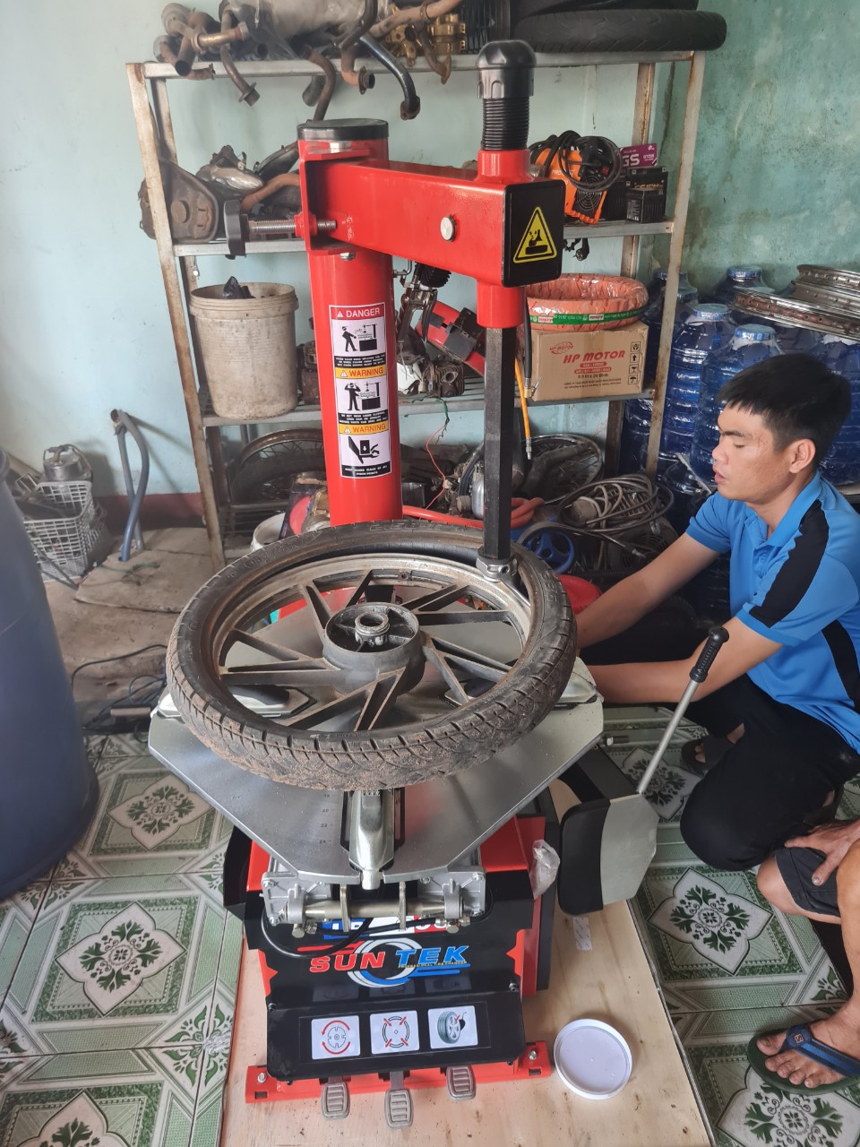 3 yếu tố quan trọng khi bạn bắt đầu chọn máy ra vỏ xe