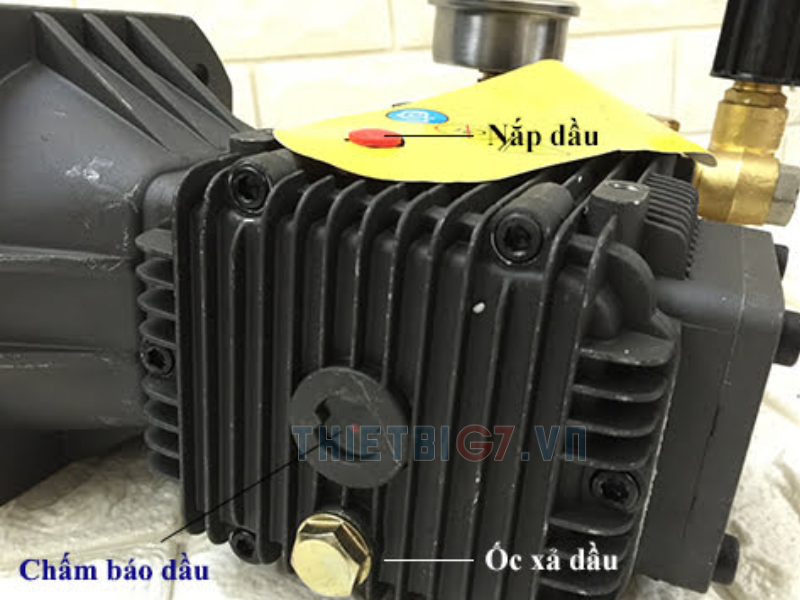 Hướng dẫn thay dầu máy rửa xe cao áp