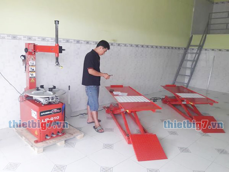 Mẫu bàn nâng xe máy điện cơ tiện lợi hiện đại nhất thị trường https://g7vn.b-cdn.net/wp-content/uploads/2020/11/ban-nang-xe-may-dien-co_1.jpg