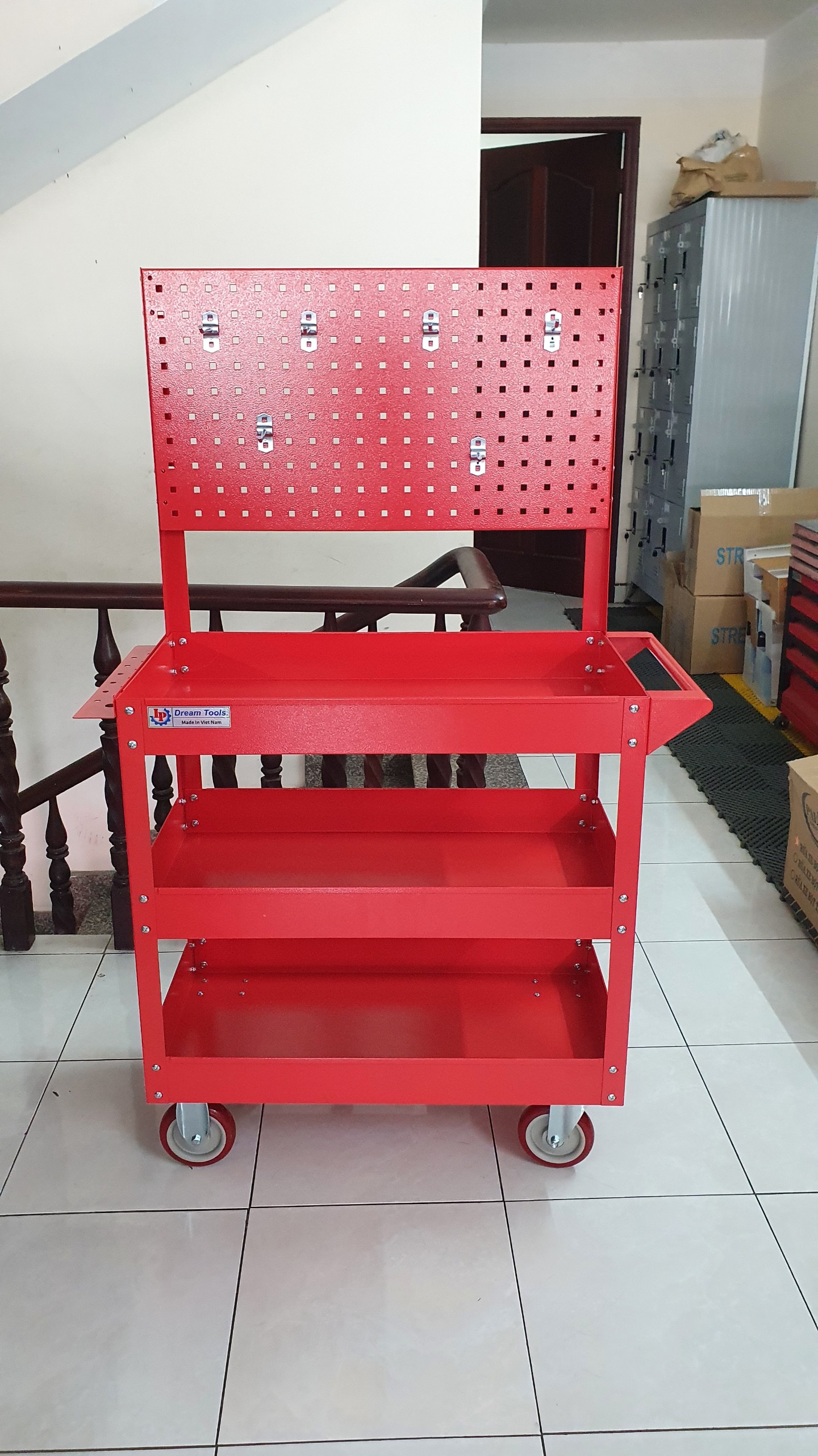 Hướng dẫn sử dụng xe đẩy đựng đồ nghề đúng cách