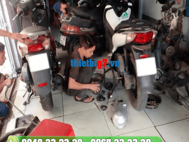 Súng xiết bu lông 1/2 Inch giúp công việc tháo mở ốc xe máy, xe tay ga trở nên dễ dàng hơn su-dung-dung-sung-ban-oc