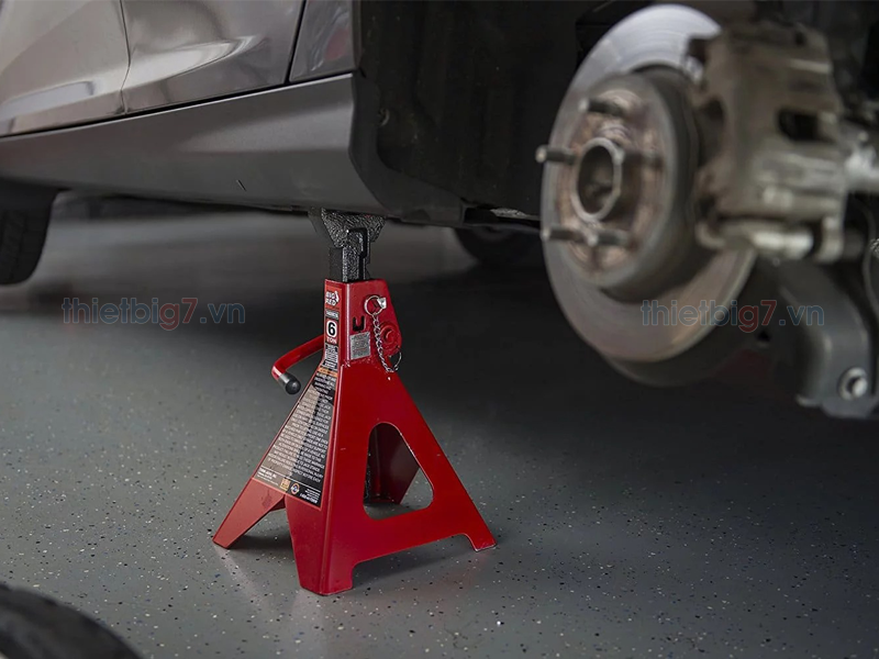 Quy trình để tự thay lốp xe ô tô dành cho bạn