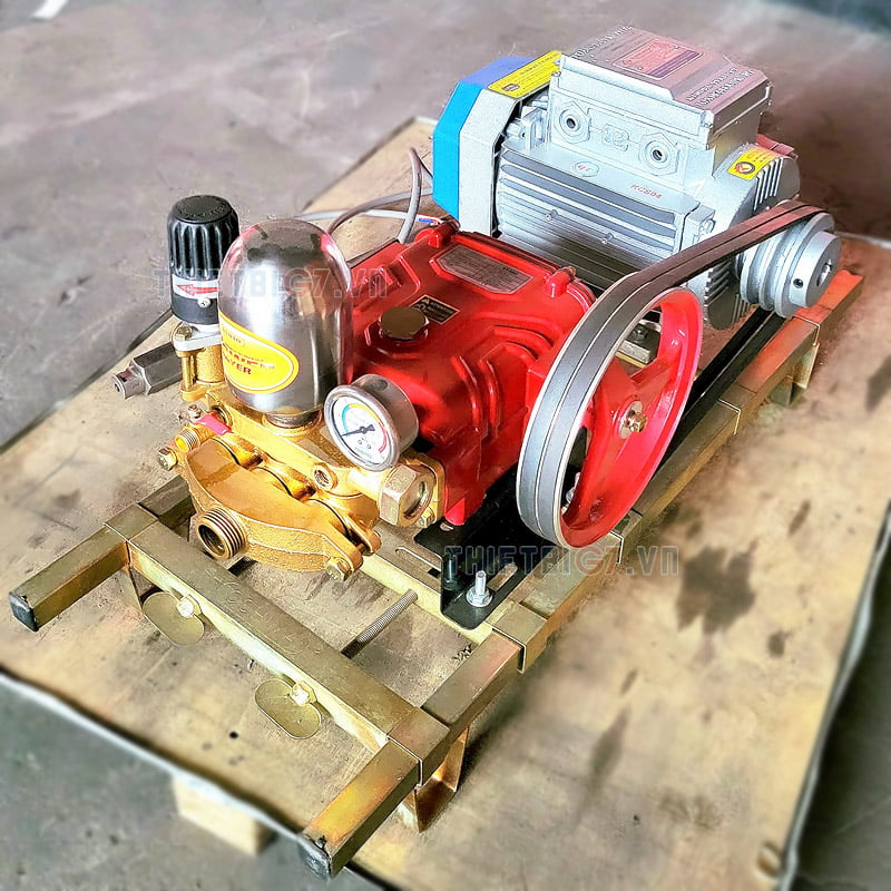 Máy rửa xe dây đai KYOTO 2HP