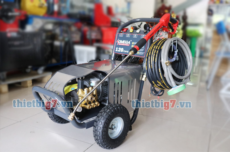 Thiết bị chăm sóc ô tô xe máy không thể không kể đến máy rửa xe cao áp OMEGA hinh-thuc-te-may-rua-xe-cao-ap-omega-120bar-3kw