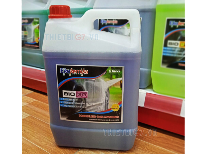 Dung dịch rửa xe không chạm BIO 30 chuyên dành cho xe ô tô, du lịch