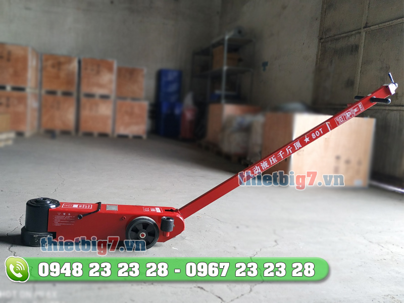 kich-doi-thuy-luc-o-to