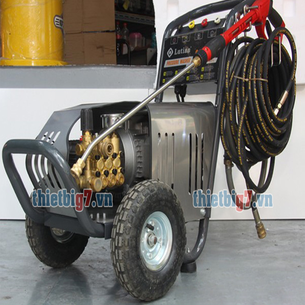 Có Mấy Loại Máy Xịt Rửa Xe Giá Rẻ, Chính Hãng Phổ Biến Hiện Nay