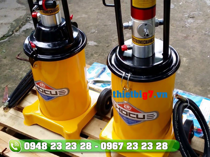 Hình thực tế của một máy bơm mỡ Kocu may-bom-mo